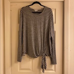 Stella & Dot tie front lawn sleeve knit top one X